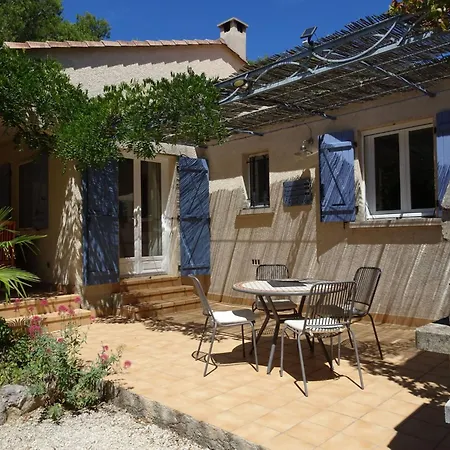 Holiday home A L'abri Du Mistral By Interhome
