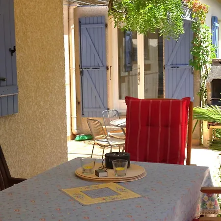 A L'abri Du Mistral By Interhome Holiday home Collorgues